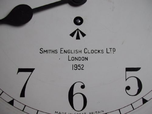 BRITISH ARMY ISSUE WALL CLOCK DATED 1952 BY SMITHS ENGLISH CLOCKS LTD LONDON - ADDITIONAL PHOTO 2