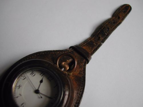 RARE PRE WW1 CENTRE SECONDS SMALL FOB WATCH AND SILVER RIMMED LEATHER STRAP CIRCA 1910 - ADDITIONAL PHOTO 2