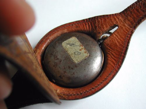 RARE PRE WW1 CENTRE SECONDS SMALL FOB WATCH AND SILVER RIMMED LEATHER STRAP CIRCA 1910 - ADDITIONAL PHOTO 4