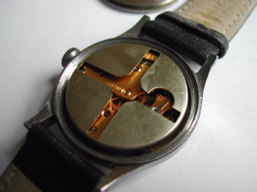 RARE SMITHS 15 JEWEL DELUXE EVEREST WATCH A409 CIRCA 1953 - ADDITIONAL PHOTO 5