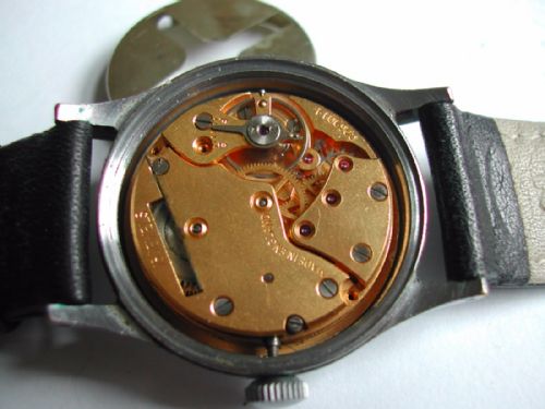 RARE SMITHS 15 JEWEL DELUXE EVEREST WATCH A409 CIRCA 1953 - ADDITIONAL PHOTO 6