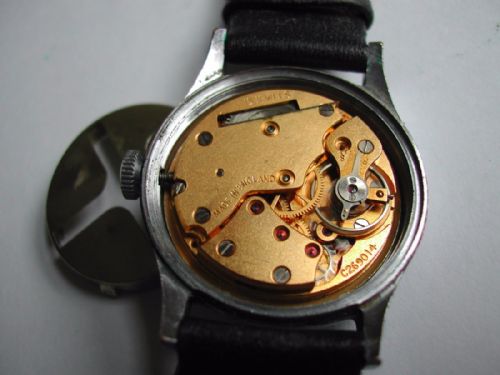 RARE SMITHS 15 JEWEL DELUXE EVEREST WATCH A409 CIRCA 1953 - ADDITIONAL PHOTO 7