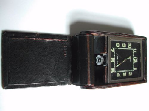 RARE 1940'S LEATHER CASED FOLDING TRAVEL ALARM CLOCK RETAILED BY ASPREYS MADE BY JAEGER LECOULTRE - ADDITIONAL PHOTO 4