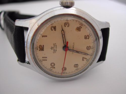SMITHS 17 JEWEL ANTARCTIC MODEL A460 WATCH IN WATERPROOF CASE CIRCA 1958 - ADDITIONAL PHOTO 1