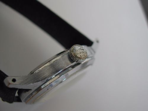 SMITHS 17 JEWEL ANTARCTIC MODEL A460 WATCH IN WATERPROOF CASE CIRCA 1958 - ADDITIONAL PHOTO 3
