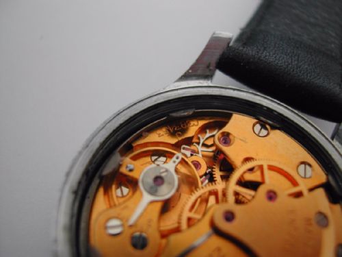 SMITHS 17 JEWEL ANTARCTIC MODEL A460 WATCH IN WATERPROOF CASE CIRCA 1958 - ADDITIONAL PHOTO 7