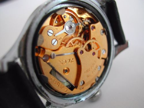 SMITHS 17 JEWEL ANTARCTIC MODEL A460 WATCH IN WATERPROOF CASE CIRCA 1958 - ADDITIONAL PHOTO 8