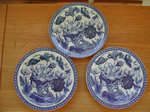 wedgwood darwin botanical set of three plates circa 1800 - CATEGORY: ANTIQUE CERAMICS - DATED 1800