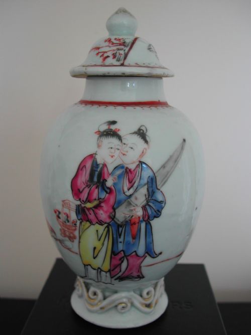 chinese famille rose tea caddy and lid circa 1750 - CATEGORY: ANTIQUE CERAMICS - DATED 1750