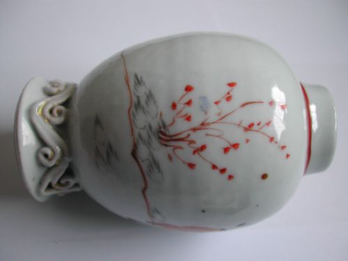 CHINESE FAMILLE ROSE TEA CADDY AND LID CIRCA 1750 - ADDITIONAL PHOTO 2