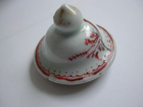 CHINESE FAMILLE ROSE TEA CADDY AND LID CIRCA 1750 - ADDITIONAL PHOTO 5
