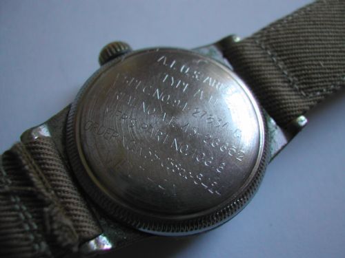 WW2 WALTHAM A11 US ARMY ISSUED PILOTS WATCH IN SCREW FRONT AND BACK CASE CIRCA 1945 - ADDITIONAL PHOTO 5