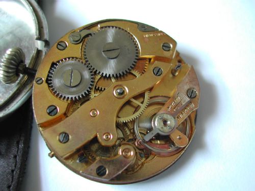 FOR SALE A FINE LARGE WW1 GREAT WAR TRENCH WATCH IN A WATERPROOF DESIGN CASE CIRCA 1916 - ADDITIONAL PHOTO 4