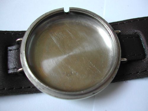 FOR SALE A FINE LARGE WW1 GREAT WAR TRENCH WATCH IN A WATERPROOF DESIGN CASE CIRCA 1916 - ADDITIONAL PHOTO 6