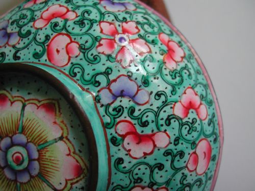 CHINESE CANTON ENAMEL SMALL BOWL DATING TO THE 19TH CENTURY - ADDITIONAL PHOTO 10
