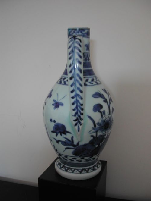 FOR SALE THIS VERY RARE FINE EARLY JAPANESE ARITA BLUE AND WHITE MUG OR EWER CIRCA 1670 - ADDITIONAL PHOTO 1