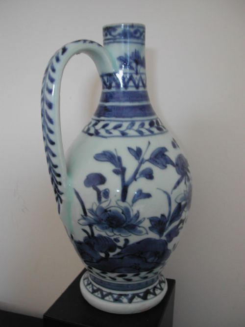 FOR SALE THIS VERY RARE FINE EARLY JAPANESE ARITA BLUE AND WHITE MUG OR EWER CIRCA 1670 - ADDITIONAL PHOTO 2