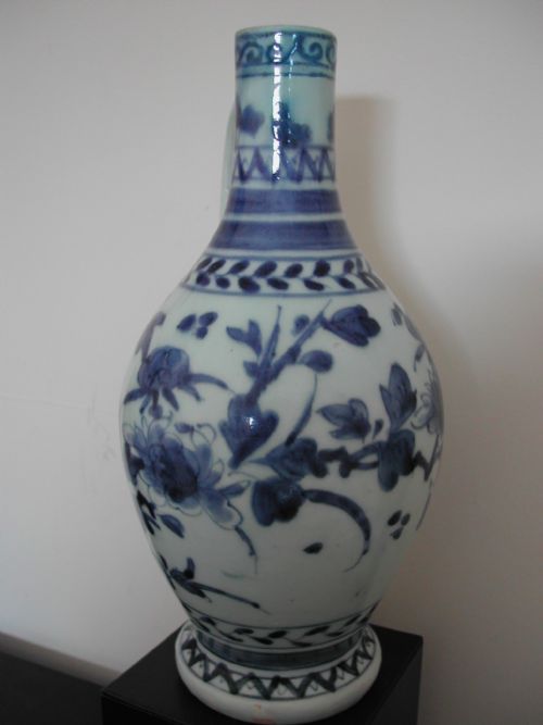 FOR SALE THIS VERY RARE FINE EARLY JAPANESE ARITA BLUE AND WHITE MUG OR EWER CIRCA 1670 - ADDITIONAL PHOTO 4