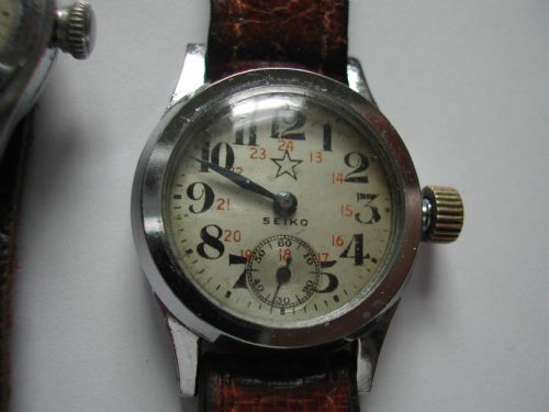 WW2 JAPANESE ISSUED IMPERIAL NAVY IMPERIAL ARMY PAIR OF WATCHES BY SEIKOSHA CIRCA 1942 - ADDITIONAL PHOTO 1