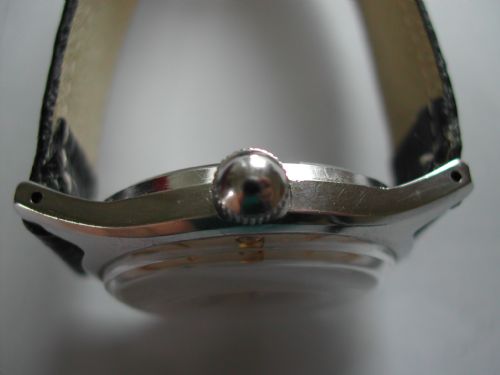 A FINE BOXED SMITHS STAINLESS STEEL WATERPROOF CASED IMPERIAL WATCH CIRCA 1960 - ADDITIONAL PHOTO 4