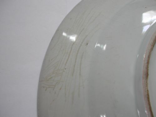 A VERY FINE ARITA KAKIEMON STYLE LARGE BLUE AND WHITE DISH DATING TO THE EARLY 18TH CENTURY - ADDITIONAL PHOTO 6
