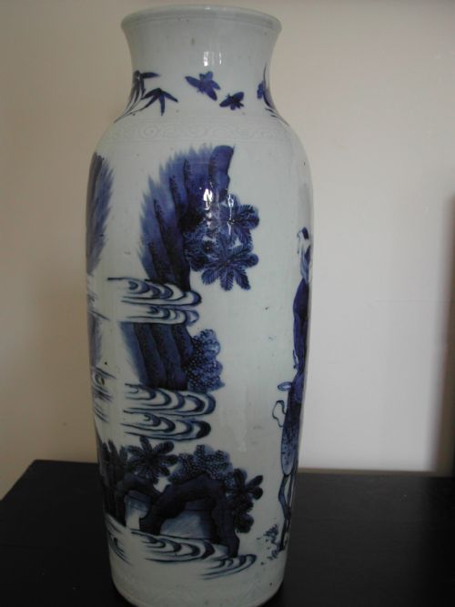 A FINE CHINESE TRANSITIONAL BLUE AND WHITE SLEEVE VASE CIRCA 1640 - ADDITIONAL PHOTO 3