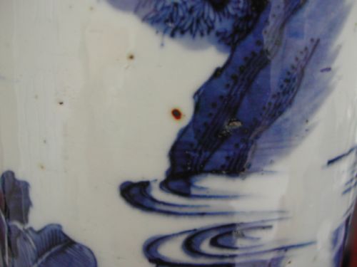 A FINE CHINESE TRANSITIONAL BLUE AND WHITE SLEEVE VASE CIRCA 1640 - ADDITIONAL PHOTO 7