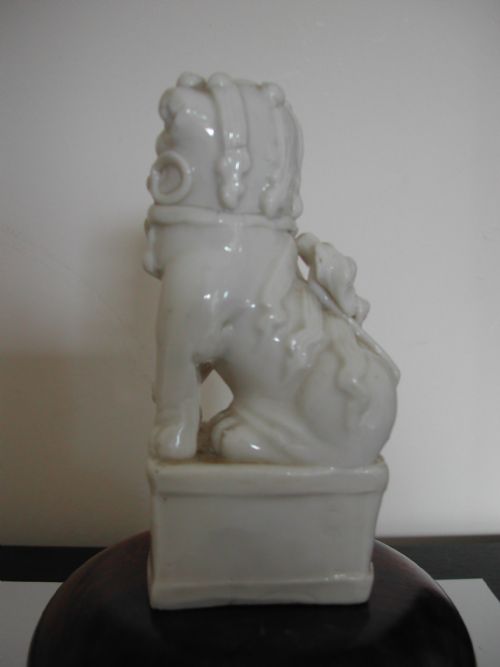 RESERVED VG PP CHINESE BLANC DE CHINE BUDDHISTIC LION DOG JOSS STICK HOLDER 18TH CENTURY - ADDITIONAL PHOTO 3