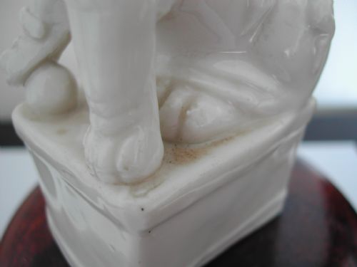 RESERVED VG PP CHINESE BLANC DE CHINE BUDDHISTIC LION DOG JOSS STICK HOLDER 18TH CENTURY - ADDITIONAL PHOTO 8