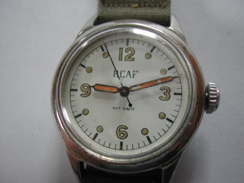 A RARE RCAF ROYAL CANADIAN AIR FORCE PILOTS WATCH NO W315142 DATED 1942 - ADDITIONAL PHOTO 2