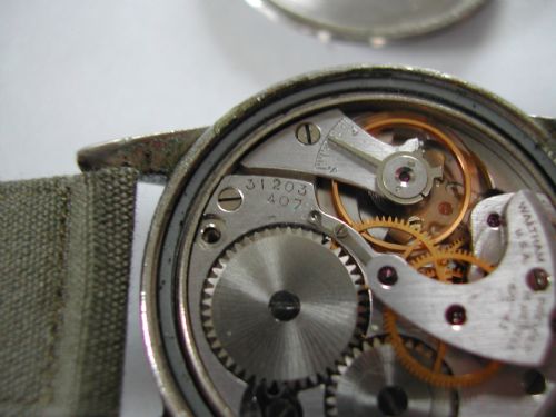 A RARE RCAF ROYAL CANADIAN AIR FORCE PILOTS WATCH NO W315142 DATED 1942 - ADDITIONAL PHOTO 13