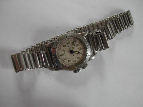 longines military design weems on bonklip strap circa 1940 - CATEGORY: ANTIQUE WATCHES - DATED 1940