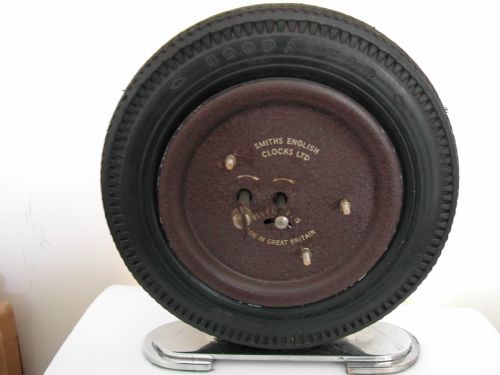 SMITHS PROMOTIONAL GOODYEAR TYRE AND VAUXHALL CARS DESK CLOCK CIRCA 1950S - ADDITIONAL PHOTO 3