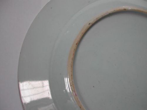 A FINE CHINESE GOLDEN PHEASANT FAMILLE ROSE PLATE DATING TO THE YONGZHENG PERIOD CIRCA 1730 - ADDITIONAL PHOTO 9