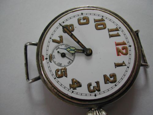 A GOOD WW1 WRISTLET BY BUREN WITH SILVER SCREW FRONT AND BACK CASE CIRCA 1916 - ADDITIONAL PHOTO 3