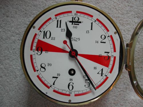 SMITHS ASTRAL RED SEGMENT SHIPS RADIO ROOM CLOCK CIRCA 1960 - ADDITIONAL PHOTO 3