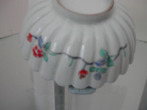 JAPANESE KAKIEMON CHRYSANTHEMUM PETAL SHAPED BOWL DATING 18TH CENTURY - ADDITIONAL PHOTO 10