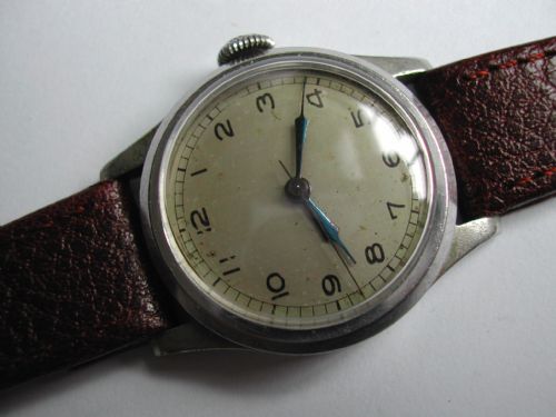 RARE WW2 RAF ISSUED EBEL PILOTS WATCH SUPPLIED BY THE GOLDSMITHS SILVERSMITHS CO LTD ISSUE NO 1318440 DATED 1940 - ADDITIONAL PHOTO 1