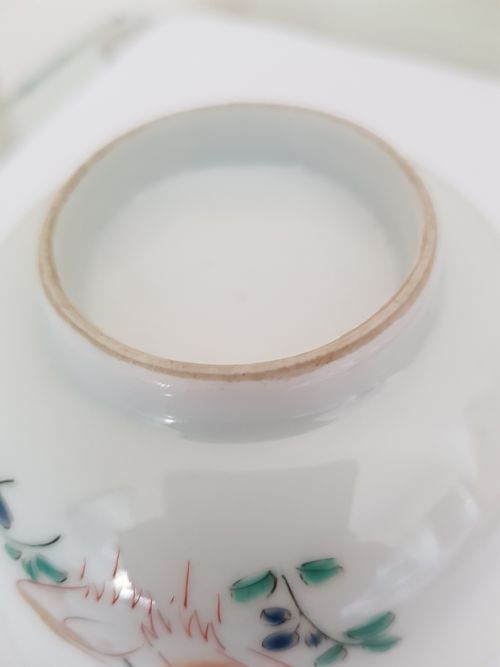 JAPANESE KAKIEMON BOWL PROBABLY ARITA WITH EVERTED PETAL SHAPED RIM DATING TO THE 18TH CENTURY - ADDITIONAL PHOTO 11