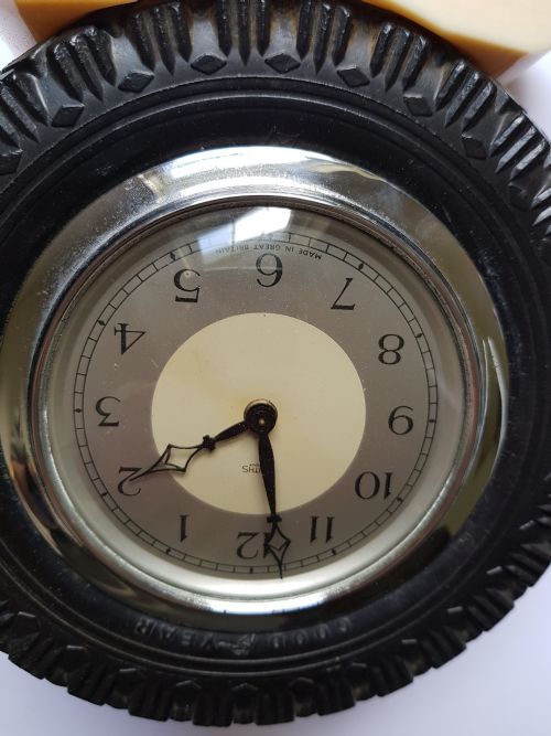 SMITHS PROMOTIONAL ADVERTISING GOODYEAR TYRE DESK CLOCK CIRCA 1950S - ADDITIONAL PHOTO 2