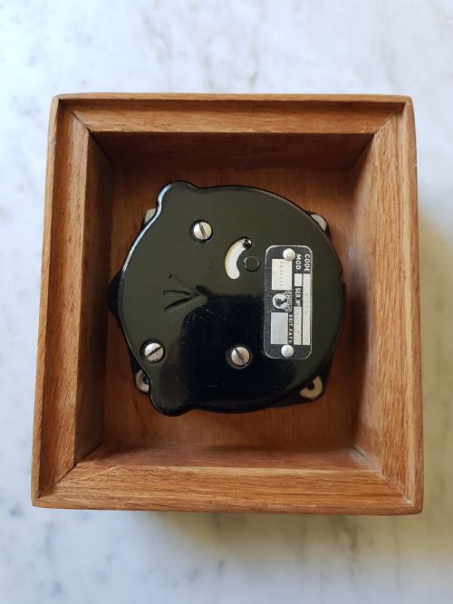 SMITHS MILITARY ISSUE AIRCRAFT COCKPIT 8DAY TIME OF TRIP CHRONOGRAPH CLOCK DATED 1953 - ADDITIONAL PHOTO 5