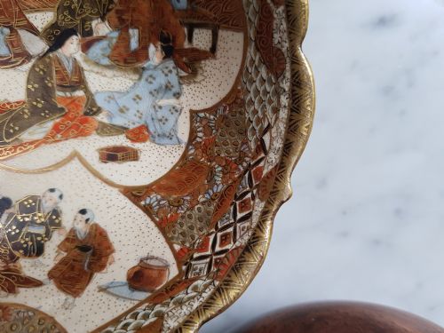 JAPANESE SATSUMA BOWL WITH LOBBED SLIGHTLY EVERTED RIM MEIJI PERIOD - ADDITIONAL PHOTO 9