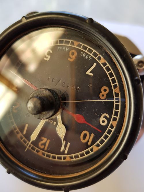 RAF ISSUED WW2 SMITH 8DAY MK11D COCKPIT CLOCK REF NO6A1150 DATED 1941 - ADDITIONAL PHOTO 1