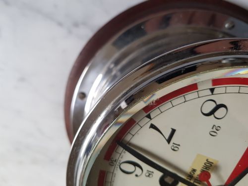 SMITHS ASTRAL SHIPS RADIO ROOM CLOCK RETAILED BY JOHN LILLEY GILLIE LTD NORTH SHIELDS DATING CIRCA 1950 - ADDITIONAL PHOTO 16