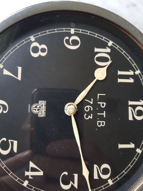 SMITHS LONDON PASSENGER TRANSPORT BOARD CLOCK REF NO 763 CIRCA 1940'S - ADDITIONAL PHOTO 2