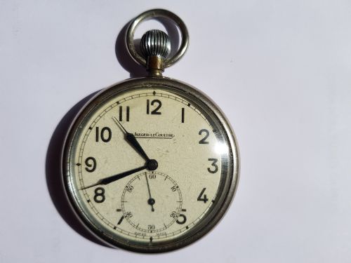 ww2 raf issued jaegerlecoultre pocket watch with enlarged subseconds dial no 6e50 a14226 circa 1940 - CATEGORY: ANTIQUE WATCHES - DATED 1940