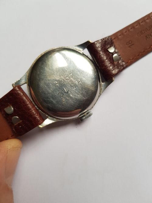 OMEGA BRITISH ROYAL NAVY ISSUE HS8 PILOTS WATCH NO 4908 CIRCA 1943 - ADDITIONAL PHOTO 4
