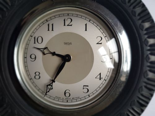 SMITHS PROMOTIONAL ADVERTISING GOODYEAR TYRE DESK CLOCK CIRCA 1950S - ADDITIONAL PHOTO 3