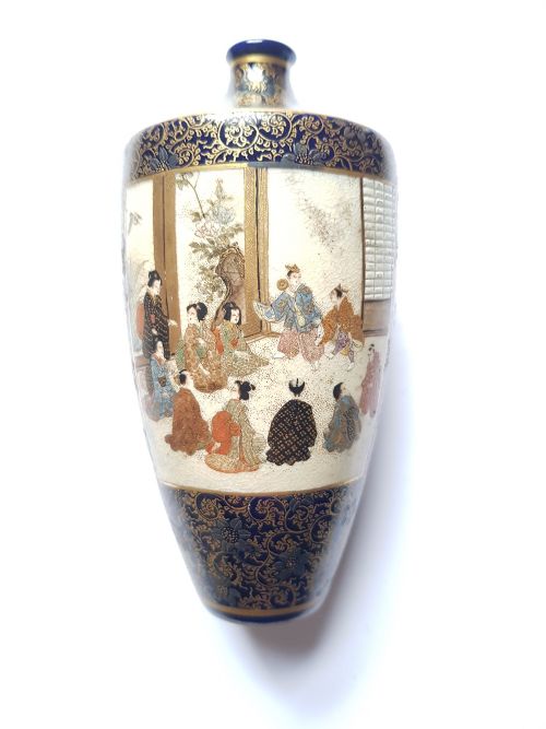 an exceptionally fine japanese satsuma small vase by kinkozan dating meiji period - CATEGORY: ANTIQUE VASES - DATED 1900