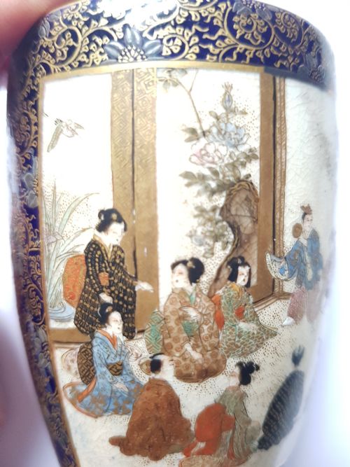 AN EXCEPTIONALLY FINE JAPANESE SATSUMA SMALL VASE BY KINKOZAN DATING MEIJI PERIOD - ADDITIONAL PHOTO 12